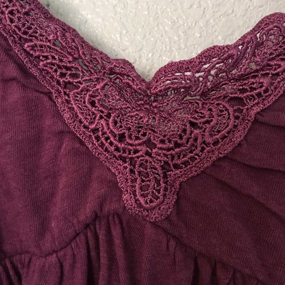 Strapped top - Picture 2 of 3